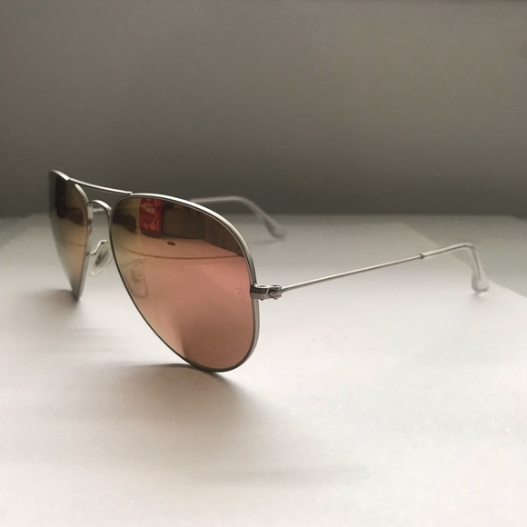 Ray-Ban pink mirrored aviators main image 7